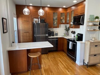 258 Everett St Unit 3, Boston, MA 02128