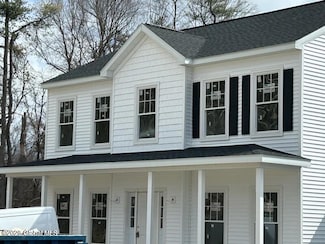 5 Strawberry Fields Dr, Brookview, NY 12033