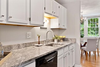 28 Patrick Rd, Tewksbury, MA 01876