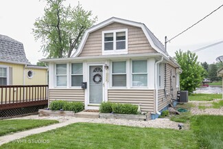 312 N River Rd, Fox River Grove, IL 60021
