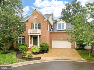 7952 Blitz Ct, Dunn Loring, VA 22027