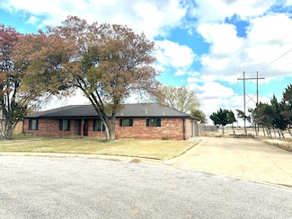 2400 Jefferson St, Plainview, TX 79072