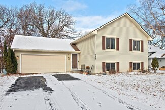 3647 Falcon Way, Saint Paul, MN 55123