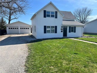 412 SE Mills St, Greenfield, IA 50849
