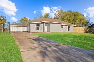 10558 Pleasanton Dr, Houston, TX 77038