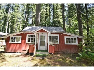 27240 E Dove Ln, Welches, OR 97067