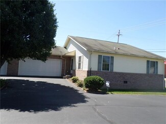 1121 Willow Dr, Waynesburg, PA 15370