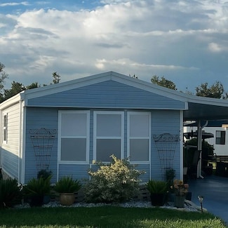 590 Century Dr, Winter Haven, FL 33881