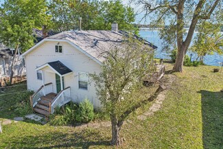35193 N Wilson Rd, Ingleside, IL 60041