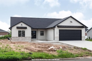 1254 Mountain Bay Dr, Pulaski, WI 54162