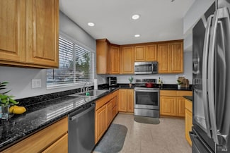 4535 Harbor Ln, Rohnert Park, CA 94928