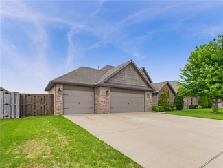 5708 S 60th Place, Rogers, AR 72758