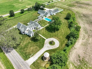 15337 Pardee Rd, Galien, MI 49113
