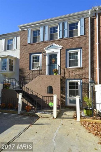 8110 Lakepark Dr, Alexandria, VA 22309