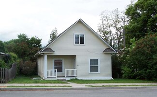 524 Henkle St, Tekoa, WA 99033