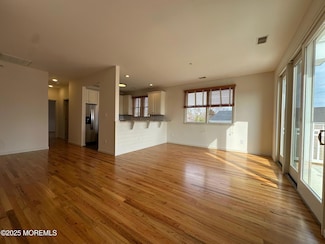 865 Arnold Ave, Point Pleasant, NJ 08742