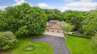 1405 W Farm Rd, Chaska, MN 55318