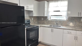 16118 NE 21st Ave Unit 18, North Miami Beach, FL 33162