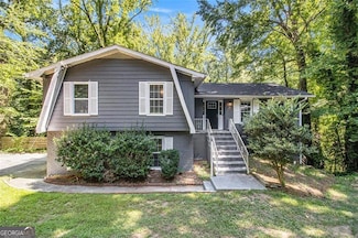 5862 Simone Dr, Stone Mountain, GA 30087