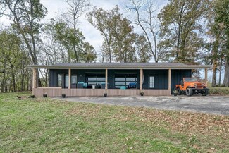 1377 Franks Ferry Rd, Sparta, TN 38583
