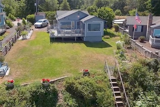 1671 Oak Bay Rd, Port Hadlock, WA 98339