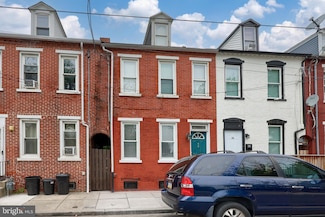 68 Locust St, Lancaster, PA 17602