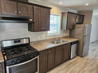 16031 Beech Daly Rd Unit 7, Taylor, MI 48180