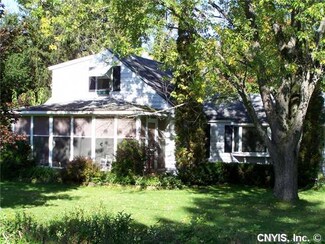 2571 W Brutus St, Weedsport, NY 13166