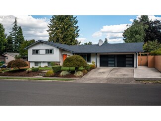 7650 SW Hillcrest Place, Beaverton, OR 97008