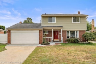 42153 Mac Rae Dr, Sterling Heights, MI 48313