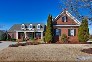 6 Winged Ct SW, Huntsville, AL 35824