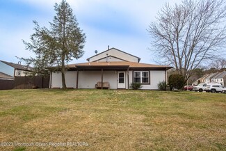 230 Greenwood Loop Rd, Brick, NJ 08724