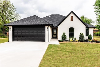 3113 E Noble Dr, Edmond, OK 73034