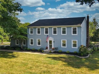 1801 Carver Ln, Hudson, OH 44236