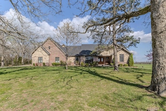 19800 Providence Dr, Lebanon, MO 65536