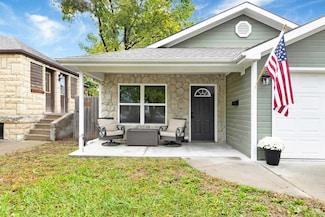 434 W 4th St, Junction City, KS 66441