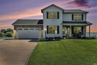 13686 Fox Crest Dr, Nappanee, IN 46550