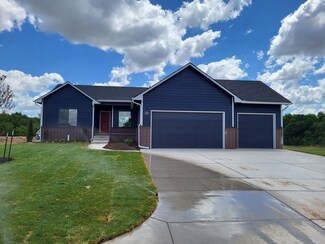 133 E Burlington Dr, Mulvane, KS 67110