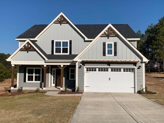 326 Brightleaf Dr, Whispering Pines, NC 28327