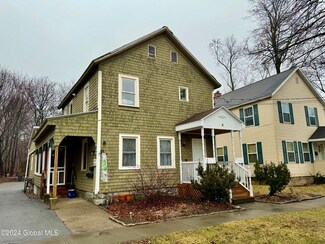 4 Katherine St, Glens Falls, NY 12801