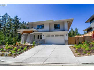 2051 Majestic Place, Eugene, OR 97403