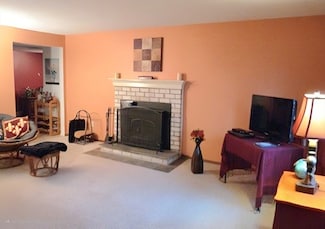 76 Granby Heights, Granby, MA 01033