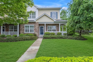 27 Lager Ln, Patchogue, NY 11772