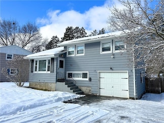 203 Gordon Pkwy, Syracuse, NY 13219