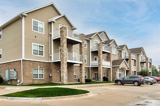 8350 Ep True Pkwy Unit 4104, West Des Moines, IA 50266