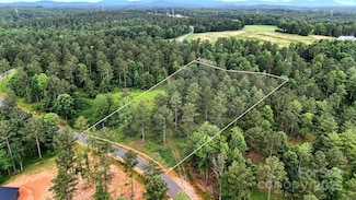 1933 Jumping Run Unit 202, Connelly Springs, NC 28612
