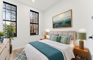 174 Meserole St Unit 3L, Brooklyn, NY 11206