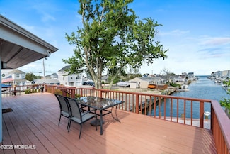 1025 Bayview Ave, Bayville, NJ 08721