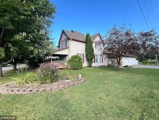 314 1st St SE, Aitkin, MN 56431