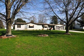 913 S Townline Rd, Lagrange, IN 46761